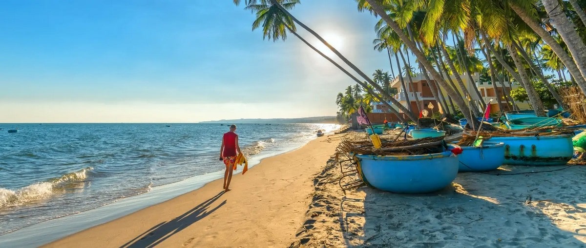 Khám phá Mũi Né: Thiên đường biển cả và trải nghiệm độc đáo Mũi Né nổi tiếng với những bãi biển trong xanh