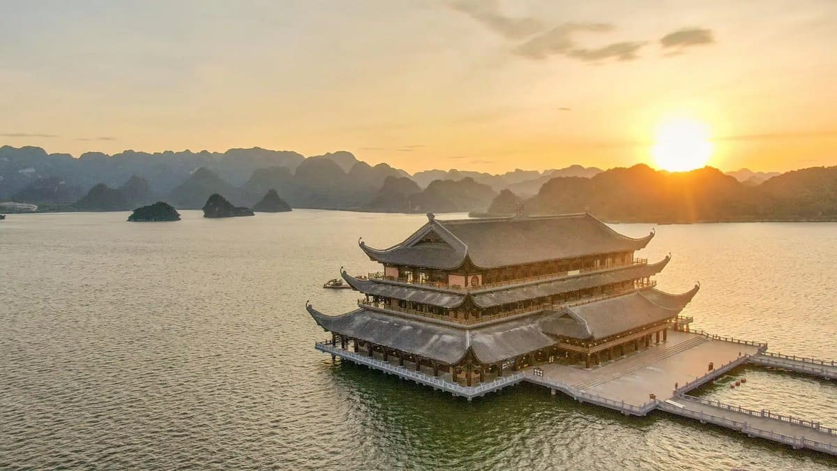 Ngắm nhìn vẻ đẹp nên thơ của Tam Chúc vào mùa thu