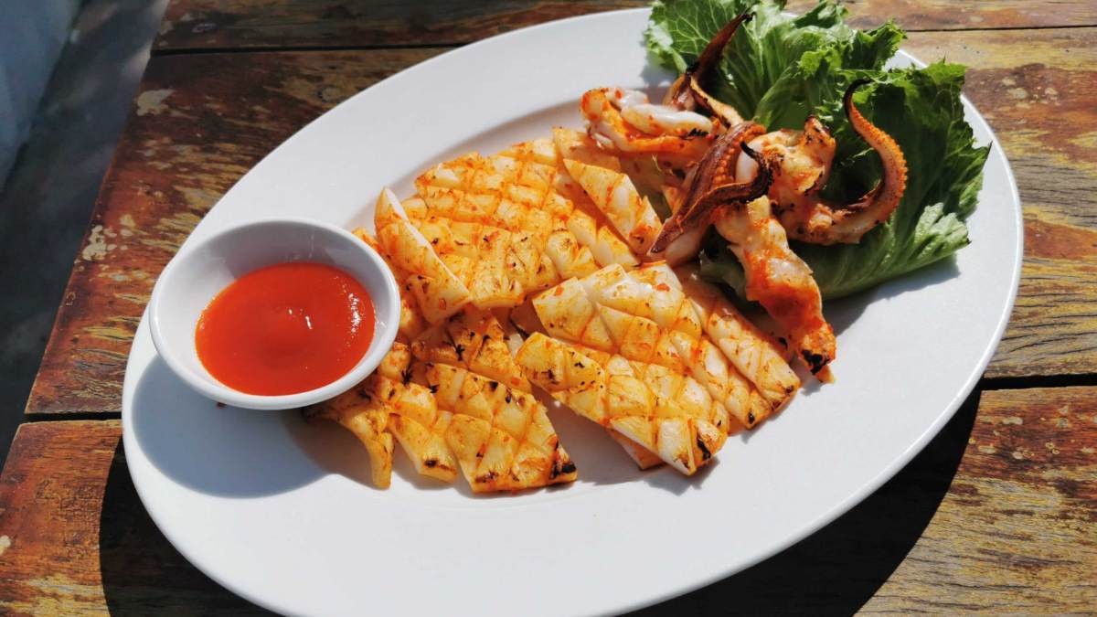 Trải nghiệm du lịch Phan Thiết cùng Carpla: tiện lợi và thú vị Mực một nắng nướng