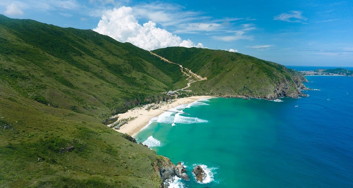 Du lịch Quy Nhơn: Khám phá thiên đường biển với xe ô tô từ Carpla Quy Nhơn là điểm đến hấp dẫn cho mùa hè này