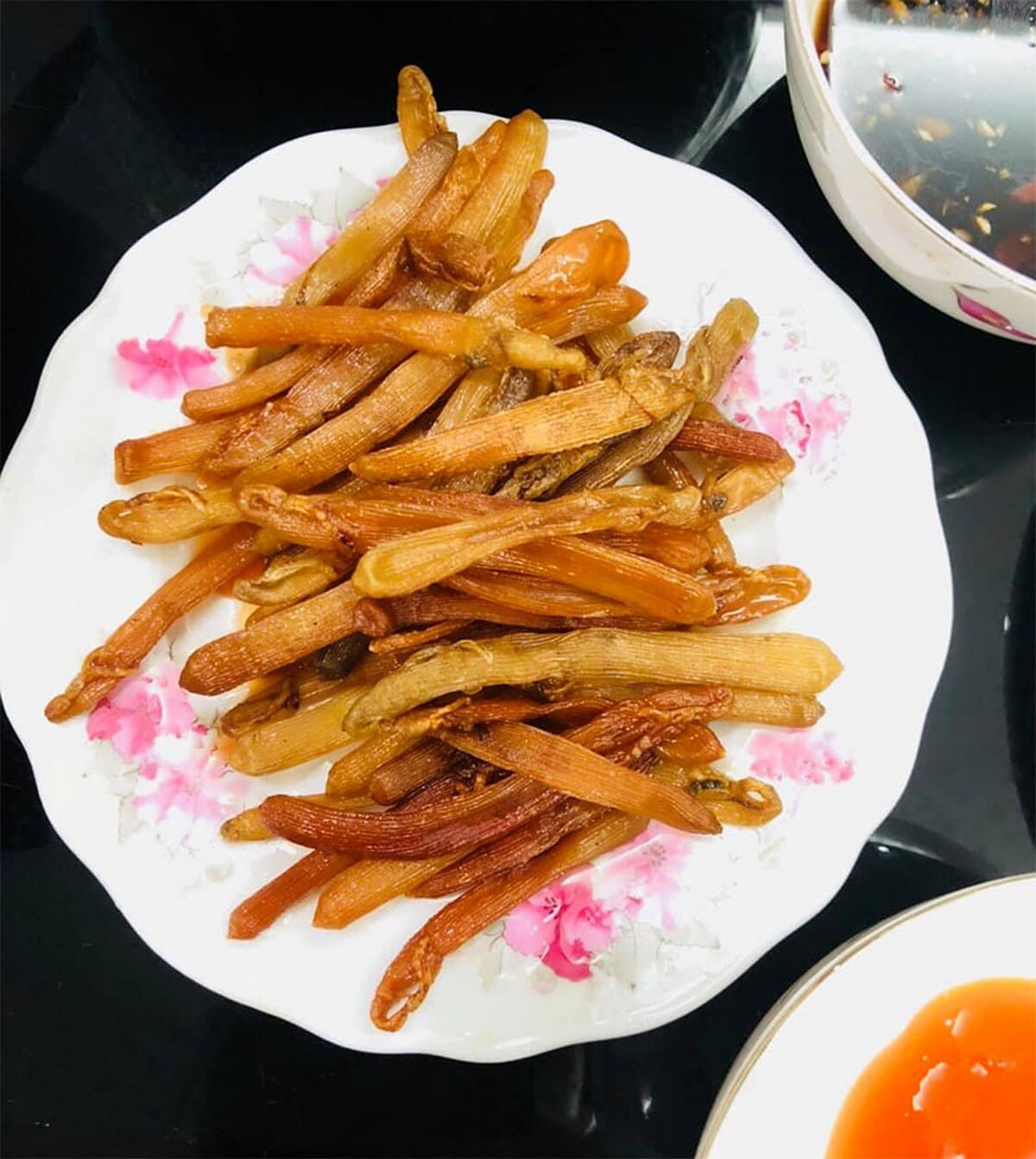 Cẩm nang du lịch Quan Lạn: Hành trình về miền biển xanh Sá sùng rang
