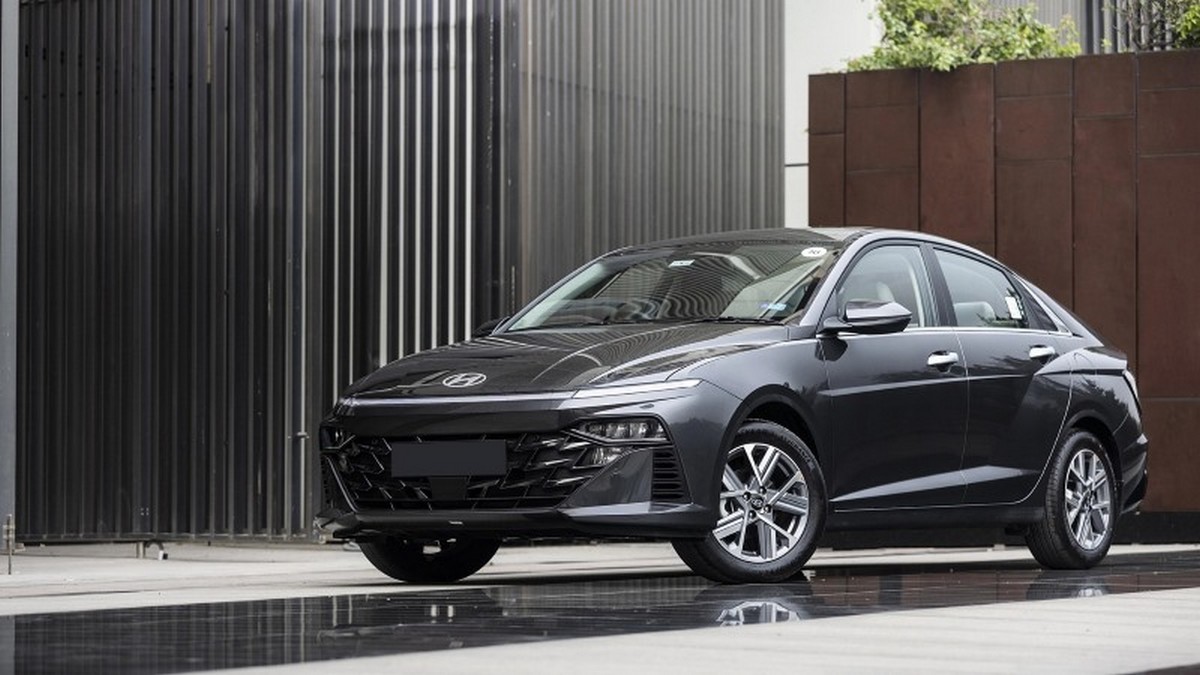 Xe Hyundai Accent