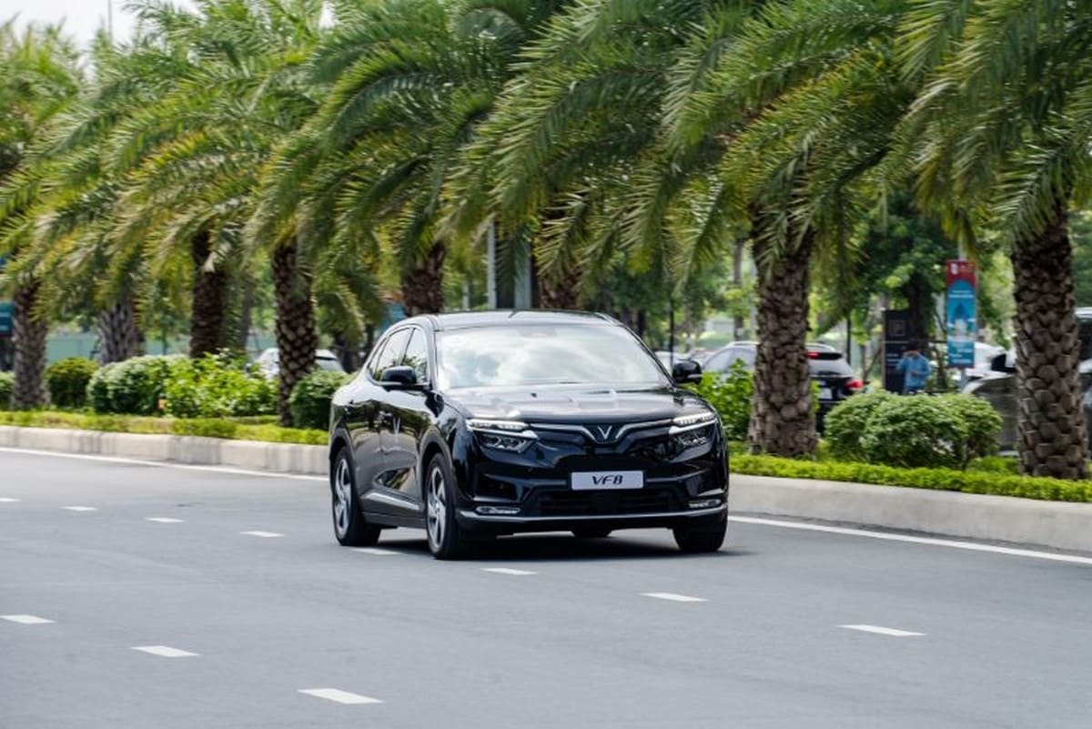Xe VinFast VF 8 phù hợp với bản mệnh Thủy