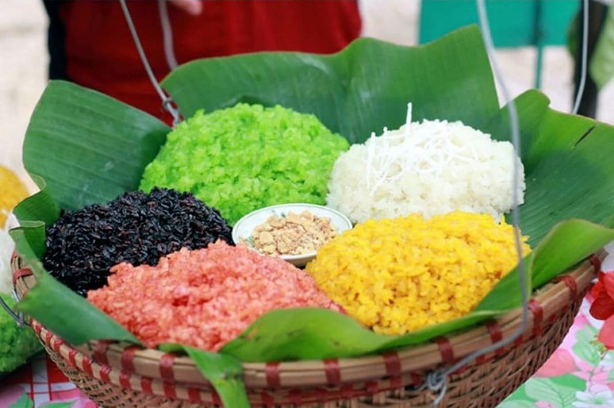 Du Lịch Mai Châu: Trải Nghiệm Vẻ Đẹp Yên Bình Của Thung Lũng Tây Bắc Xôi nếp nương