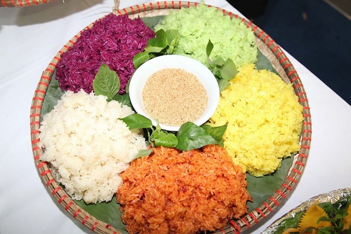Xôi nếp Tú Lệ