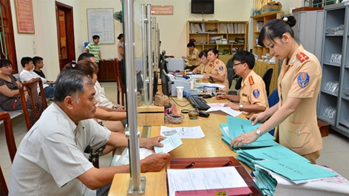 Thủ tục đăng ký biển số xe tại Tp. Hồ Chí Minh Thủ tục đăng ký biển số xe tại Tp. Hồ Chí Minh