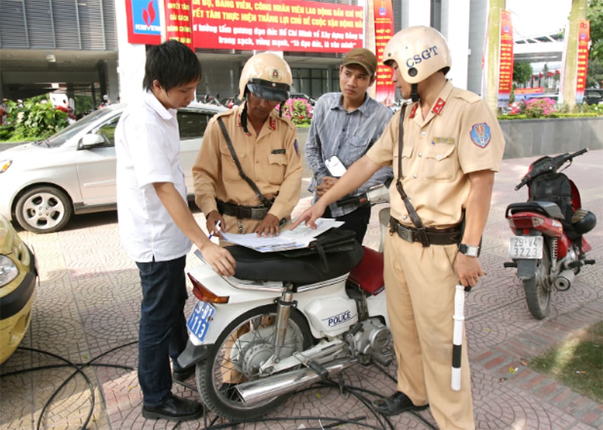 Thủ tục nộp tiền phạt vi phạm giao thông
