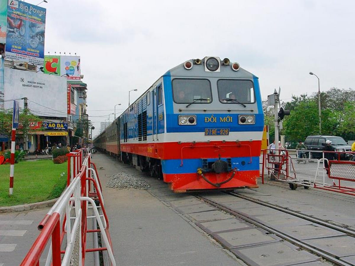 Không được vượt xe