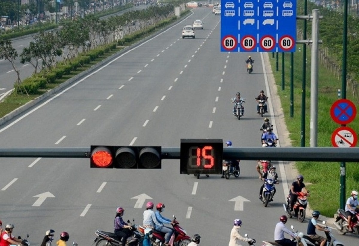 Quy định chung về việc dừng, đỗ khi có tín hiệu đèn đỏ