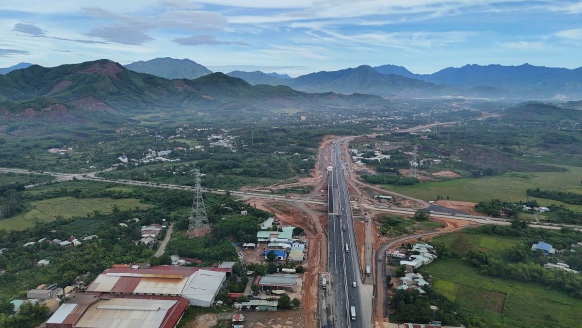 Thu phí cao tốc Hòa Liên Túy Loan