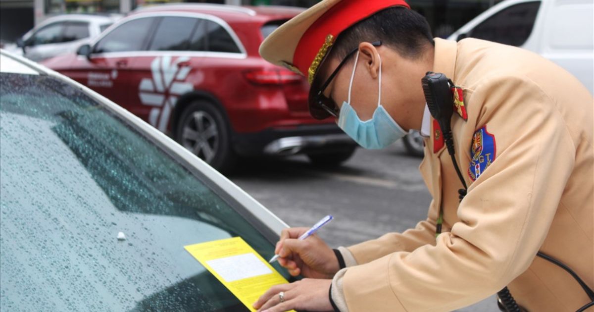 Trường hợp lùi xe bị phạt
